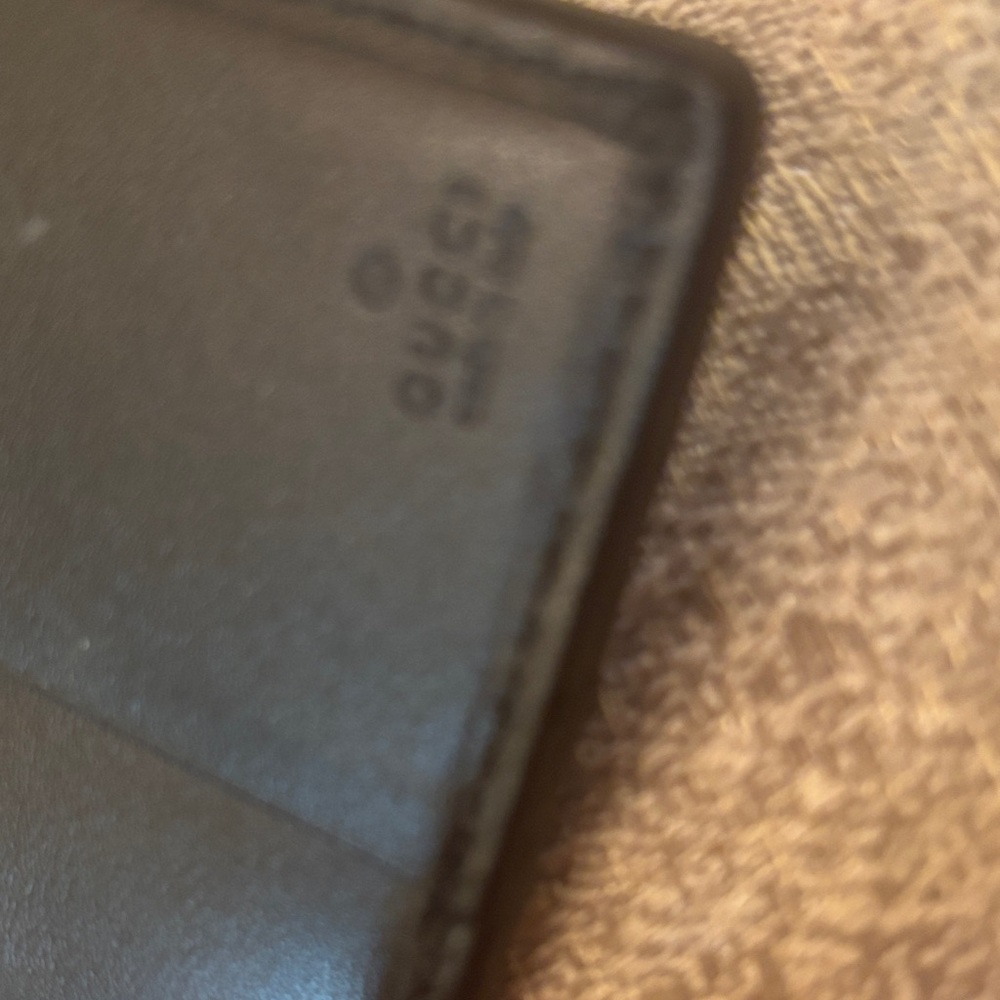 Gucci Black Embossed Leather Card Holder - Picture 3 of 6